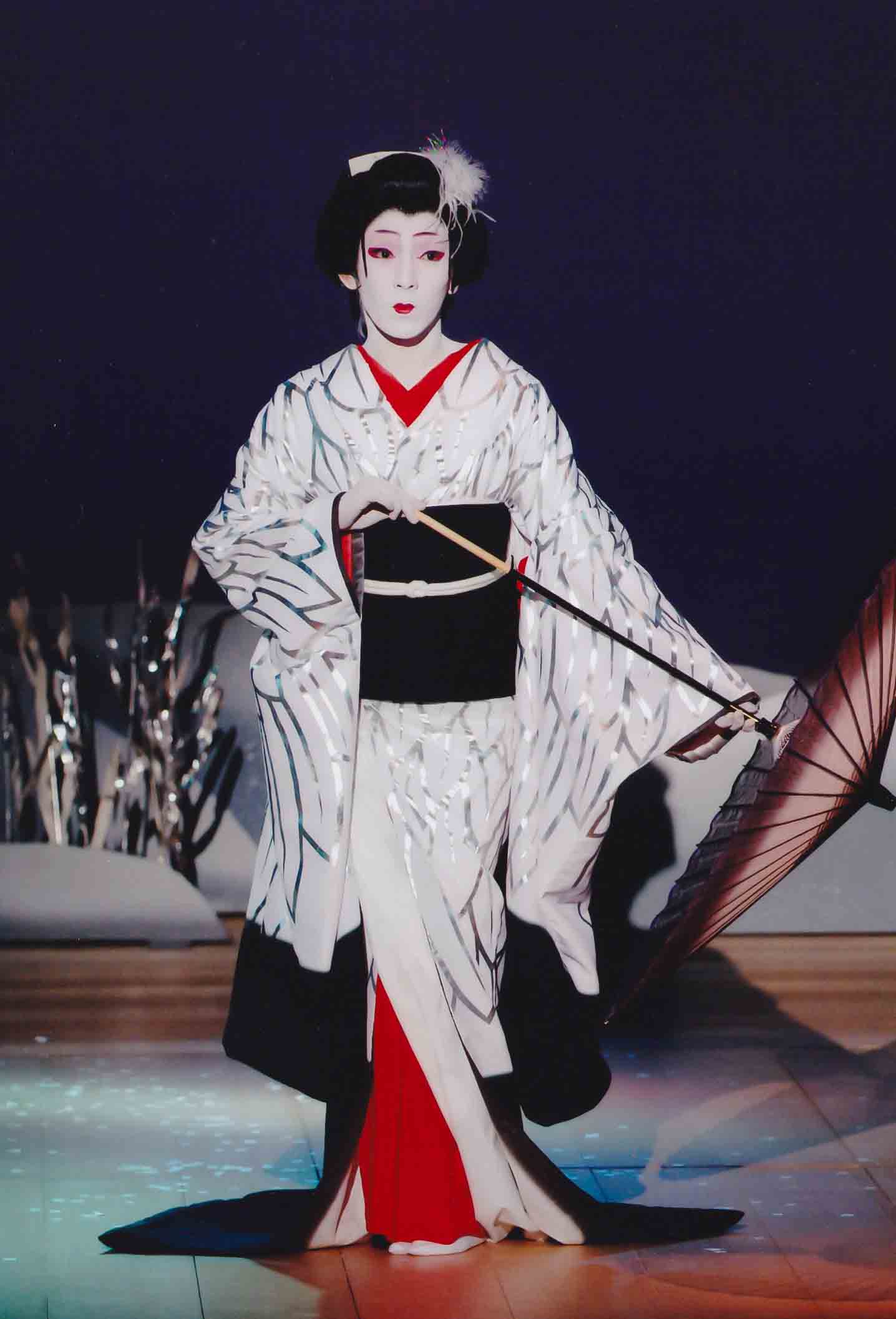 donne nel teatro Kabuki